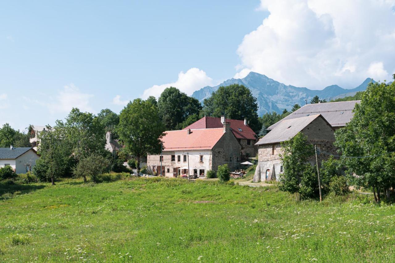 B&B Maisonnel Saint-Bonnet-en-Champsaur Exterior photo